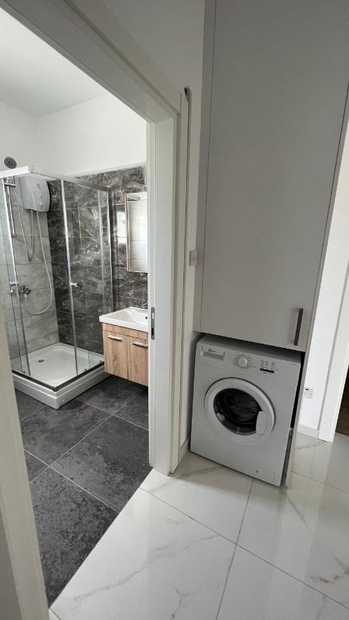 Tetris Apartment Spacious Comfortable Nicosia Exterior foto