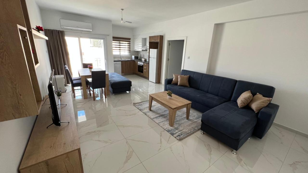 Tetris Apartment Spacious Comfortable Nicosia Exterior foto