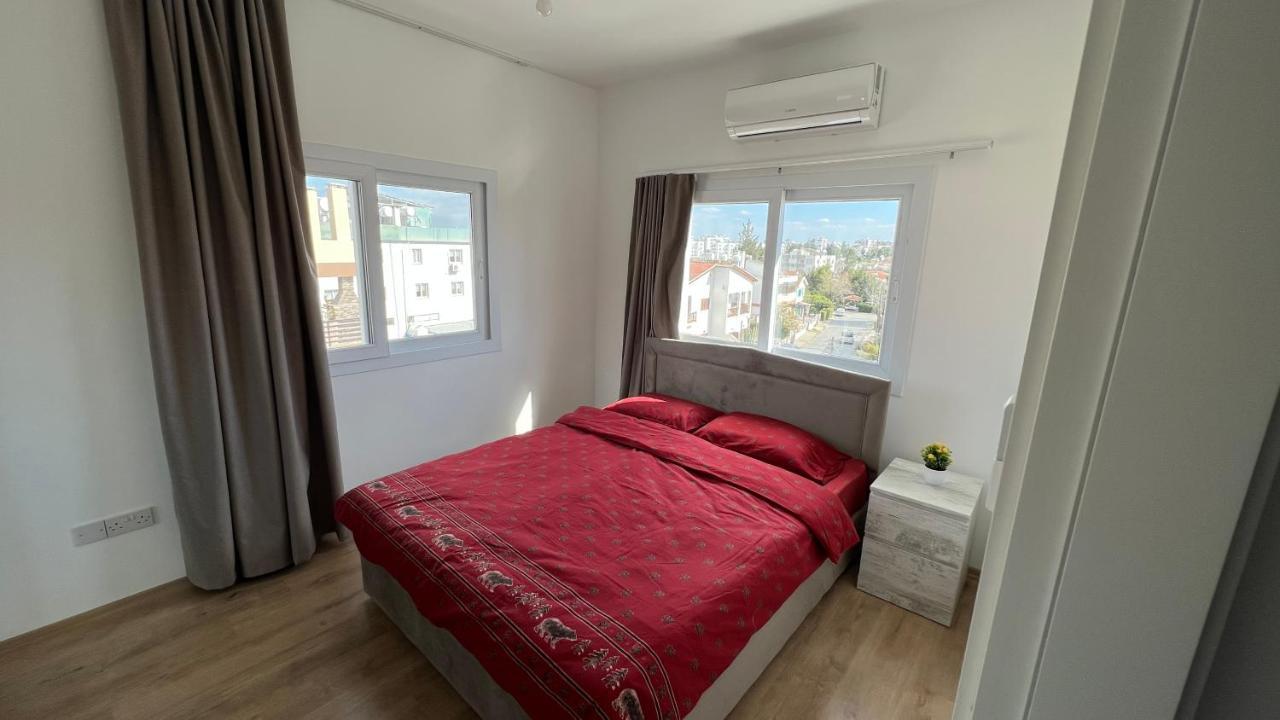 Tetris Apartment Spacious Comfortable Nicosia Exterior foto