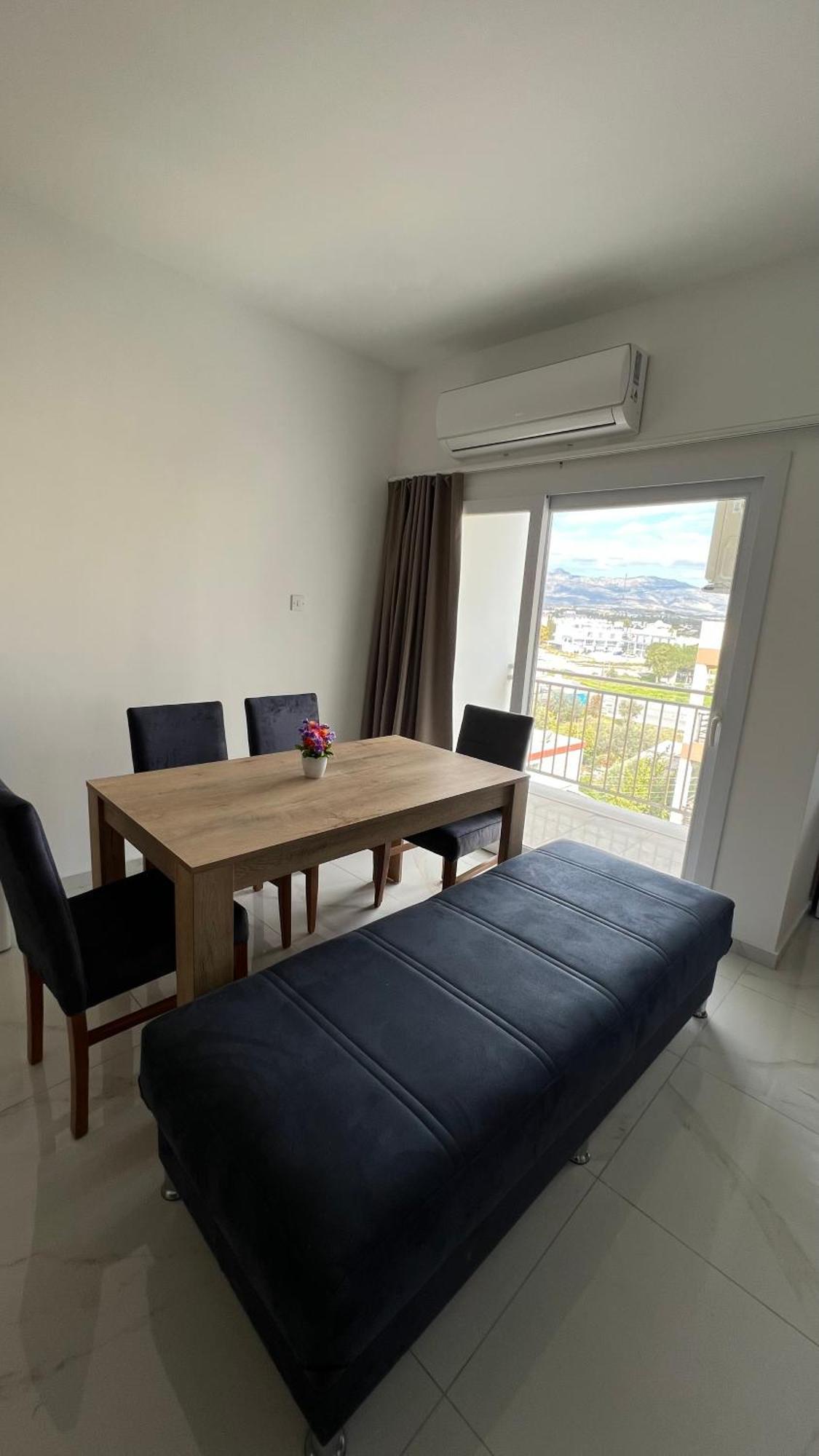 Tetris Apartment Spacious Comfortable Nicosia Cameră foto