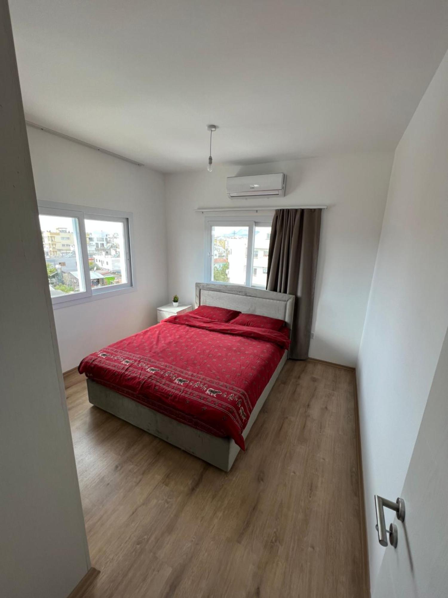 Tetris Apartment Spacious Comfortable Nicosia Cameră foto