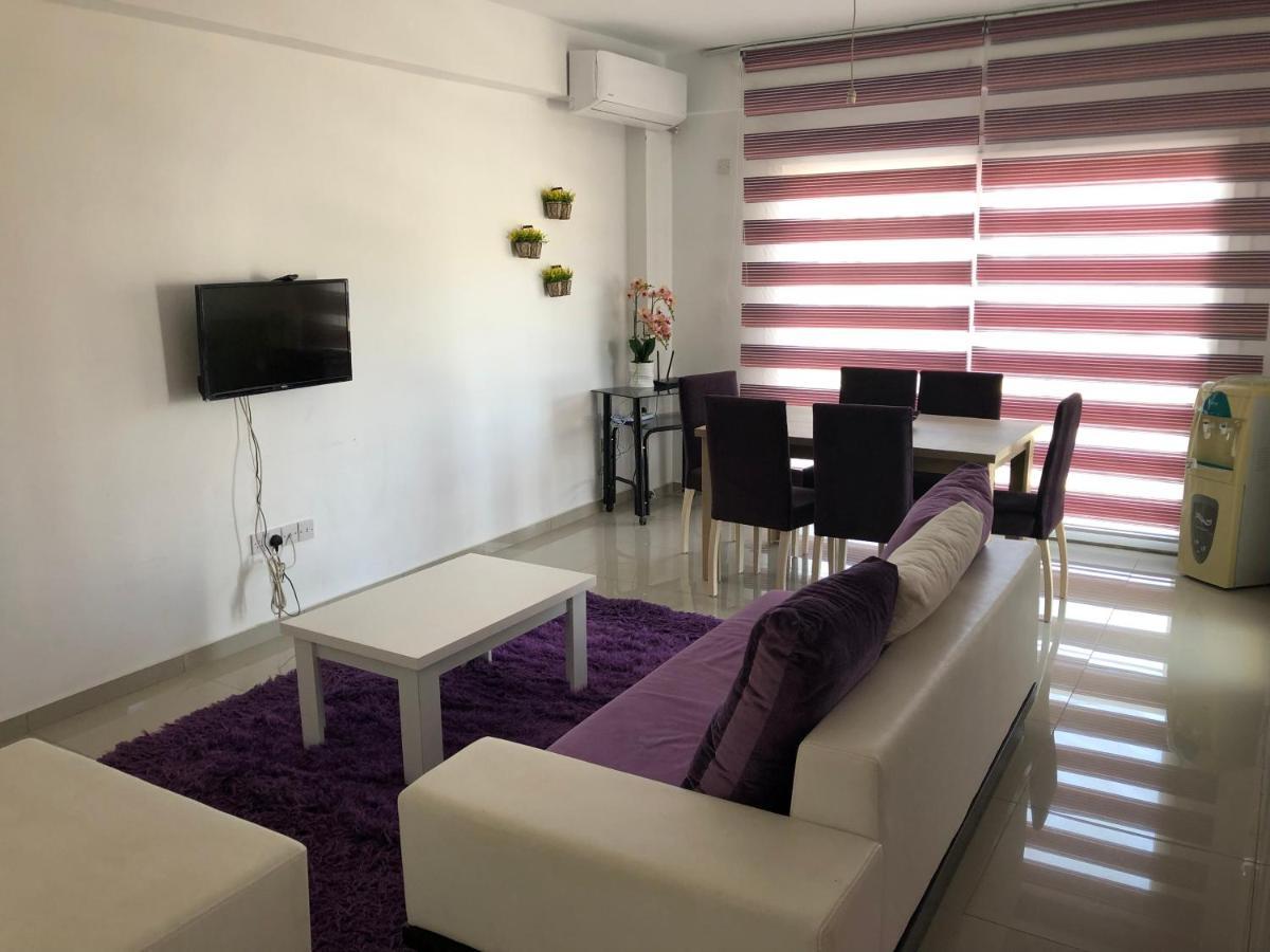 Tetris Apartment Spacious Comfortable Nicosia Exterior foto
