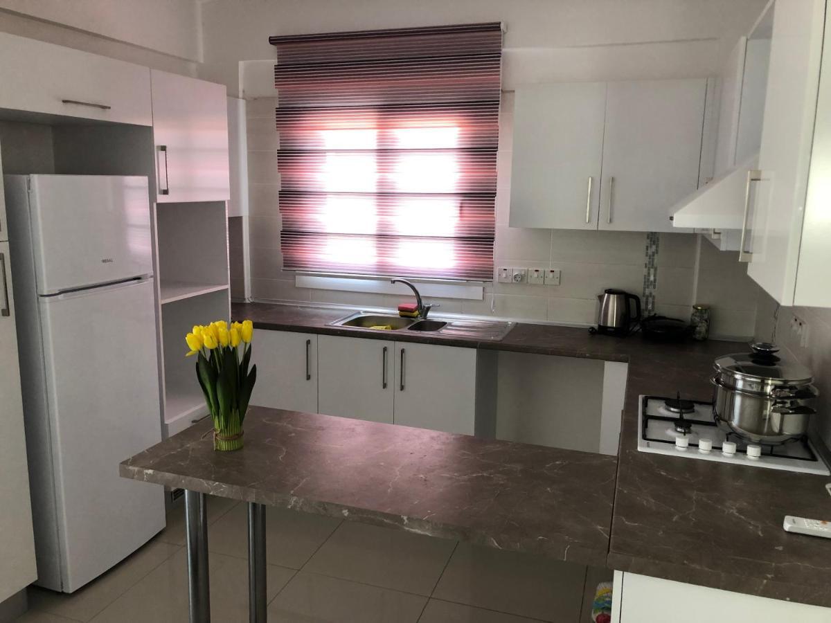 Tetris Apartment Spacious Comfortable Nicosia Exterior foto