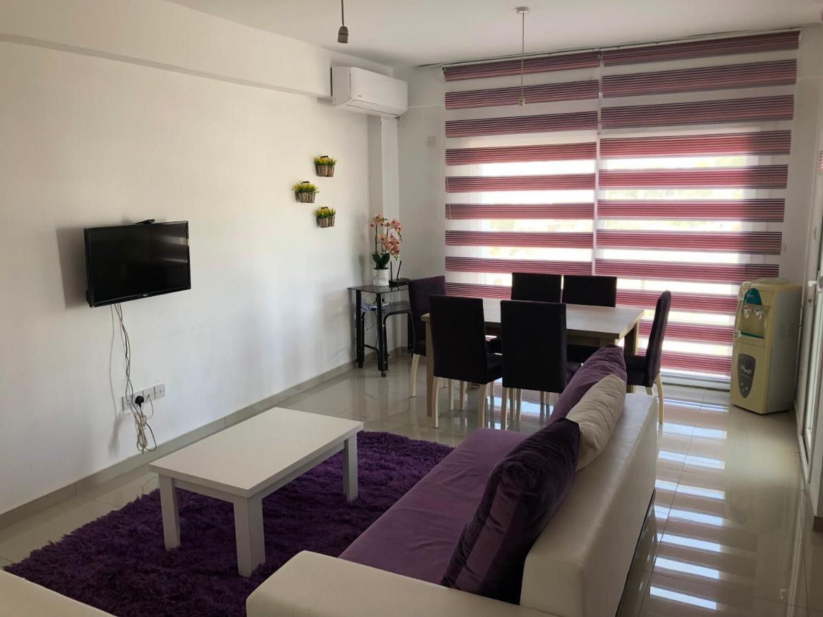 Tetris Apartment Spacious Comfortable Nicosia Exterior foto